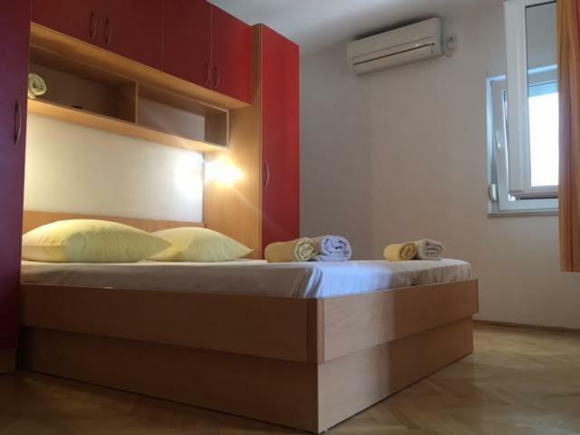 Pavlinovic Jure Apartamento Makarska Exterior foto