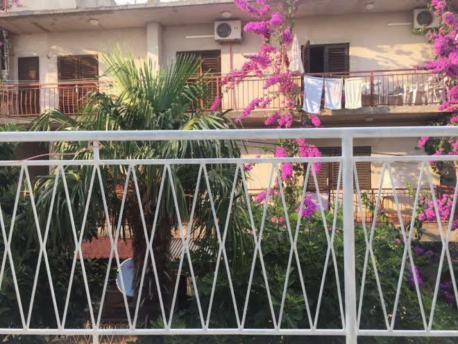 Pavlinovic Jure Apartamento Makarska Exterior foto