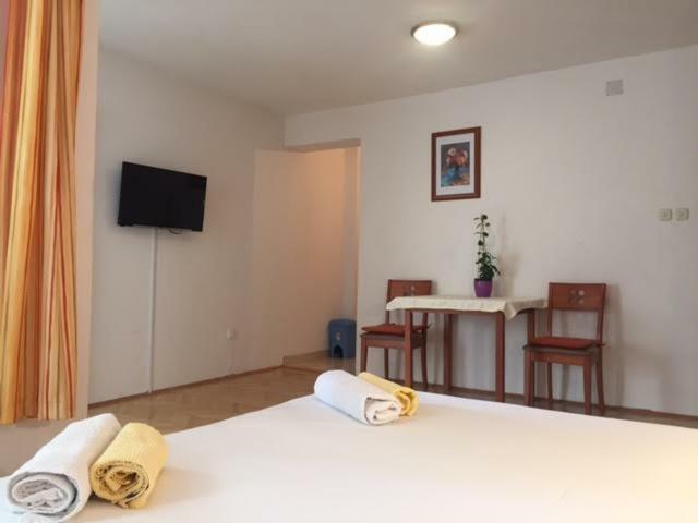 Pavlinovic Jure Apartamento Makarska Exterior foto
